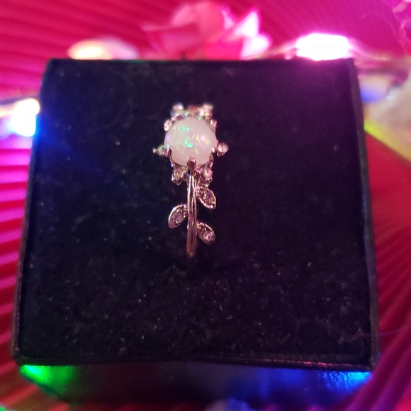 Ring - Picture 7 of 7